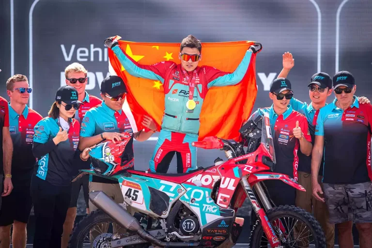 SS8: KOVE Secures Third R2 Stage Win at Dakar 2026
