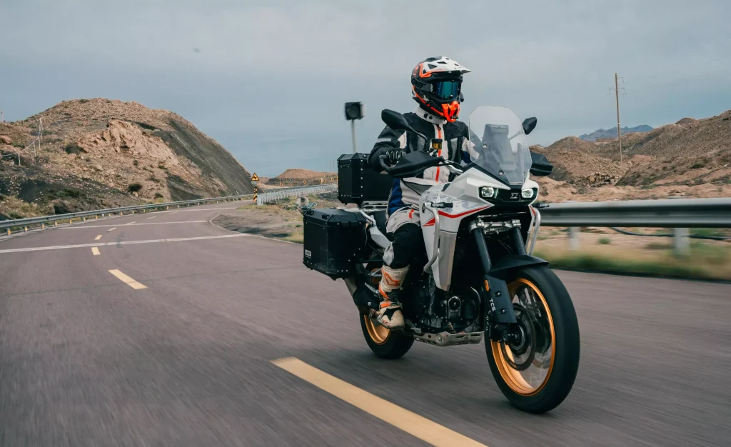 KOVE 800X TOURING E5+